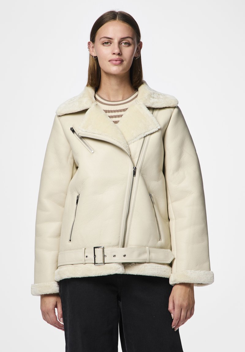 Pieces NORA AVIATOR - Faux leather jacket - birch