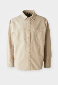 Unselected, desert sand