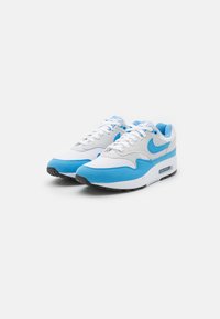 Nike Sportswear AIR MAX 1 - Sneakers laag - white/university blue