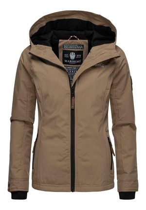 Veste à capuche beige avec doublure intérieure noire, fermeture éclair frontale, poches latérales zippées et étiquette de la marque Marikoo à l'intérieur du col.