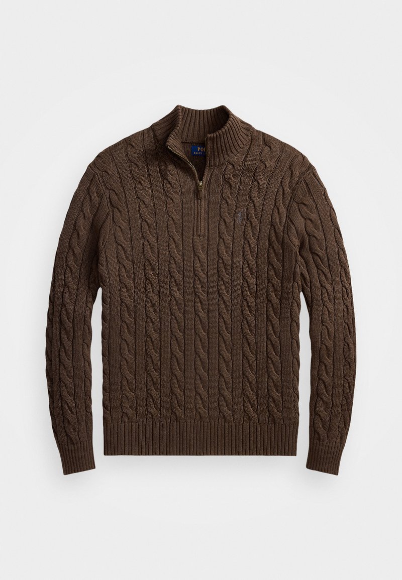 Pull en maille torsadée marron avec un col à demi-zip, des poignets et un ourlet côtelés, présentant des motifs texturés sur l'ensemble.