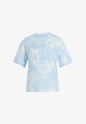 Hellblau-weißes Batik-T-Shirt mit kurzen Ärmeln und einem dezenten, geprägten Adidas-Logo auf der Brust.