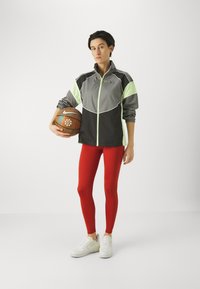 Jordan JORDAN SPORT - Tamprės - dune red/white