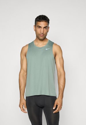 Nike Performance MILER TANK - Felső - clay green/reflective silver-coloured