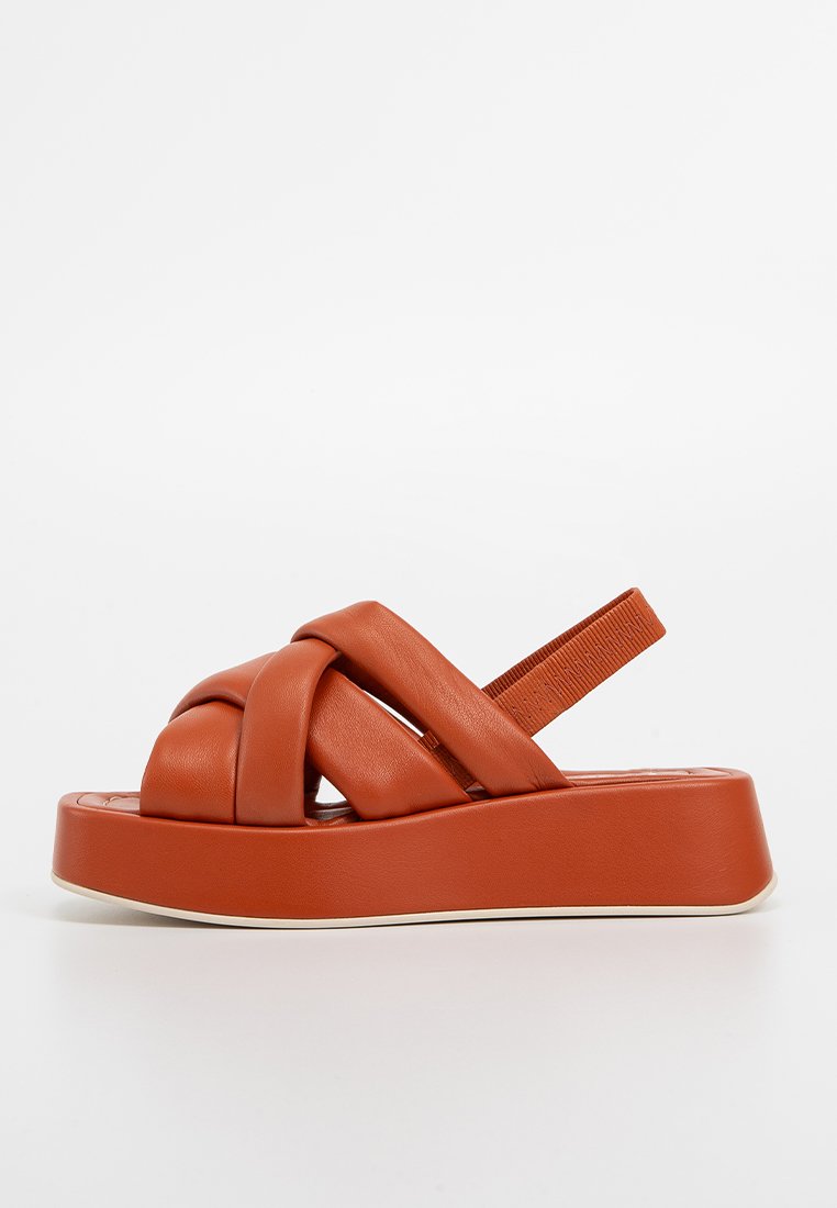 Pollini Sandalen met plateauzool rood Pollini Sandalen met plateauzool rood