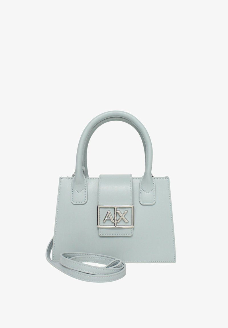 Lichtblauwe faux leren handtas met een gestructureerde vorm, bovenhandgrepen, een afneembare schouderband en zilveren logo-hardware op de voorflap.