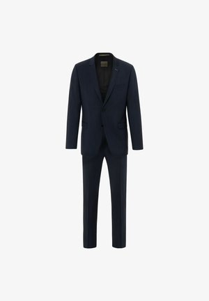 Temno modri dvodelni kostim z enojnim zapenjanjem, ki vključuje srajco z zareznimi klapnicami in slim-fit hlače, izdelan iz teksturiranega materiala.