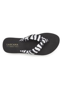 Schwarze Flip-Flops mit gestreiften Textilriemen. Die Fußbett-Oberfläche hat ein strukturiertes Design, und die Marke "LASCANA" ist in Gold aufgedruckt.