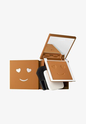 HELLO HAPPY VELVET PUDER FOUNDATION - Foundation - Teinte 9