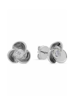 Silberne, blumenförmige Steckerohrringe mit drei abgerundeten Blütenblättern und einem zentralen, runden, klaren Edelstein auf jedem.