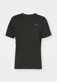 Černé bavlněné tričko s krátkými rukávy, kulatým výstřihem a modrým logem na hrudi. Obsahuje malé logo na levém rukávu.