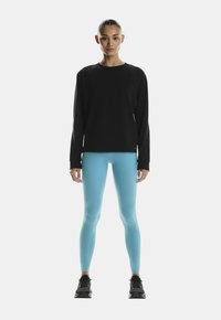 On STUDIO CREW 2.0 - Long sleeved top - black