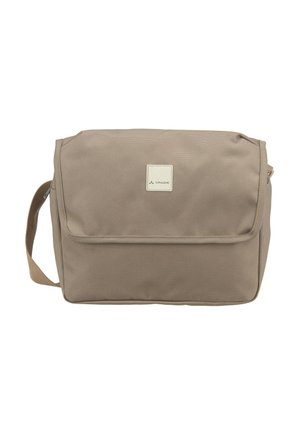 Borsa messenger rettangolare beige con chiusura a pattina e tracolla regolabile, con una piccola etichetta del logo Vaude sul davanti.