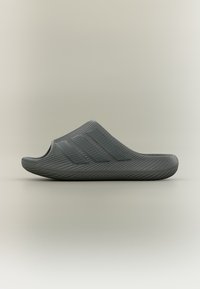 Δεν επιλέχθηκε, grey four/grey six