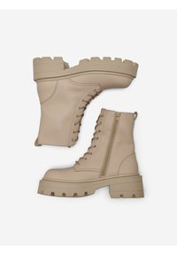 ONLY SHOES EINFARBIGE - Enkellaarsjes met plateauzool - camel