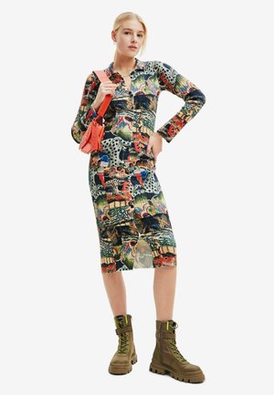 Desigual M CHRISTIAN LACROIX TAPESTRY MIDI - Abito a camicia - brown