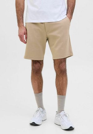 Jack & Jones REGULAR FIT - Shorts - crockery