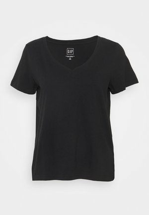 Czarny T-shirt z krótkim rękawem i dekoltem w serek z etykietą GAP na wewnętrznej stronie kołnierza, pokazany na jednolitym białym tle.