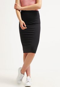 Modström Jupe crayon - black