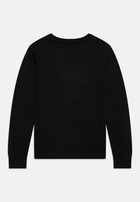 Pull noir à manches longues, avec un col rond et des poignets et un ourlet côtelés. Fabriqué en maille lisse, de couleur unie.