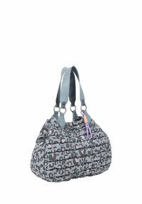 Borsa con stampa leopardata grigia realizzata in tessuto morbido, con texture arricciata e doppi manici blu dotati di accessori in argento e di un clip rosa.