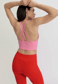 Thumbnail Image 3