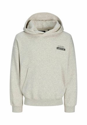 Jasnoszara bluza z kapturem wykonana z miękkiego materiału. Posiada przednią kieszeń, kaptur ze sznurkiem oraz czarny nadruk z napisem "APREL STUDIOS" na piersi.