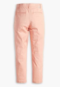 Ljust rosa bomullbyxor med skräddarsydd passform, har en slät yta, två bakfickor och subtila sömdetaljer.