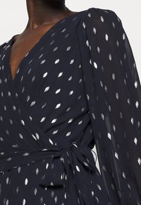 DKNY Cocktailklänning - dark blue