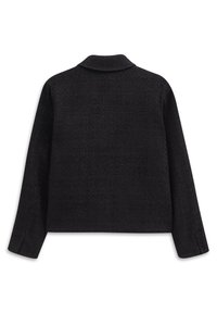Schwarze strukturierte Jacke mit langen Ärmeln und einem Kragen. Die Rückseite zeigt ein einfaches, minimalistisches Design ohne zusätzliche Verzierungen.
