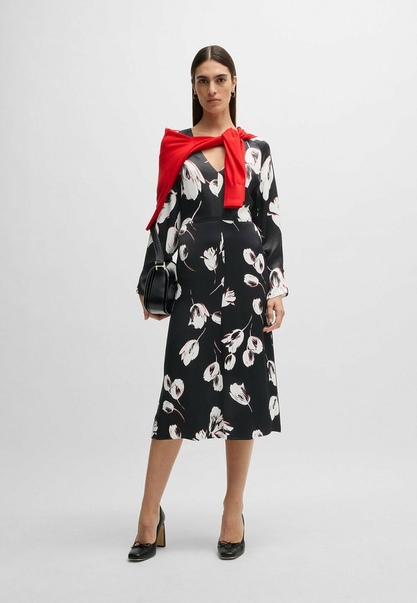 DIESHA - Day dress - patterned fifteen3