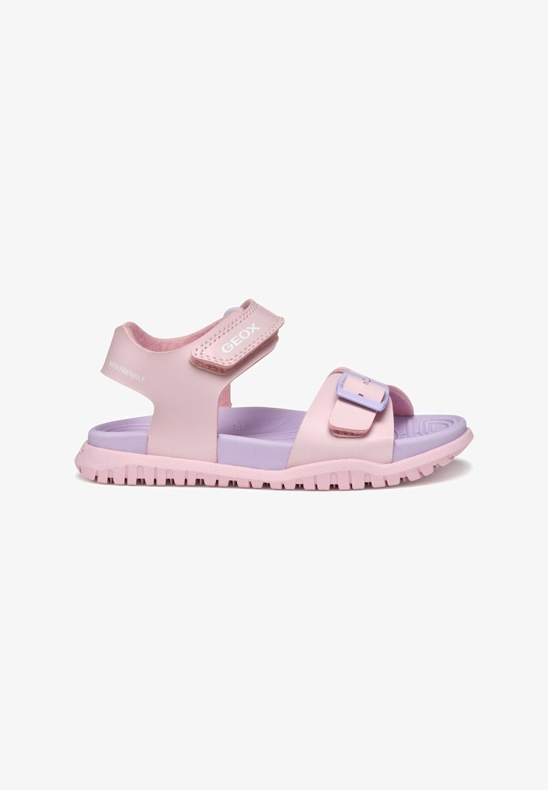 Sandales Geox rose et lavande avec doubles sangles en Velcro, semelle intérieure rembourrée et semelle en caoutchouc texturé, conçues pour une utilisation à l'eau.