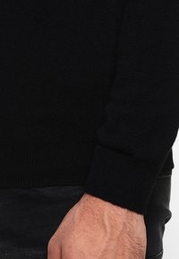 United Colors of Benetton Sweter