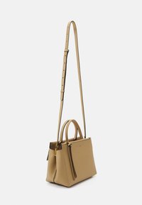 Coccinelle ARLETTIS - Rankinė - fresh beige