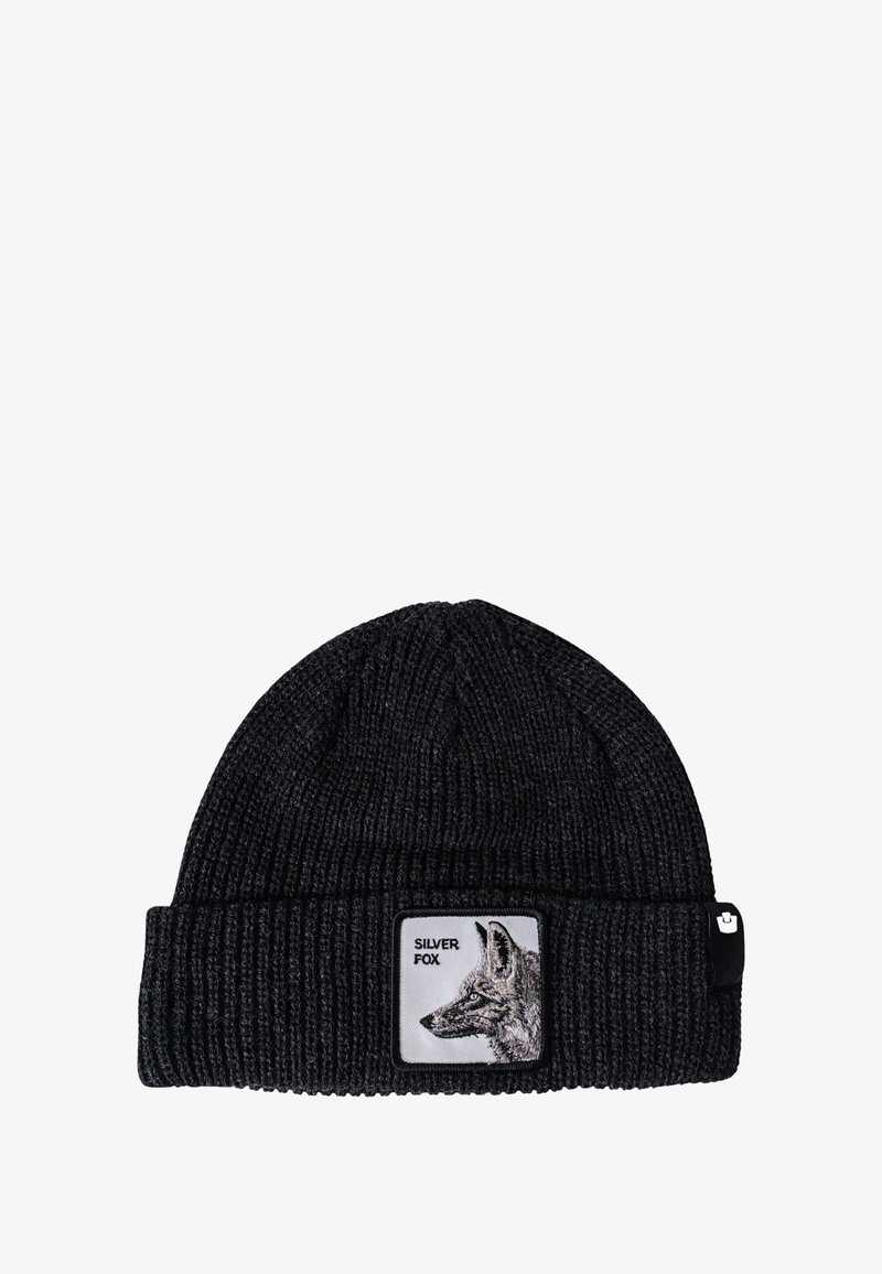 Berretto lavorato a maglia nero con risvolto, texture a coste e una patch rettangolare con un'illustrazione di una volpe argentata e la scritta "SILVER FOX."