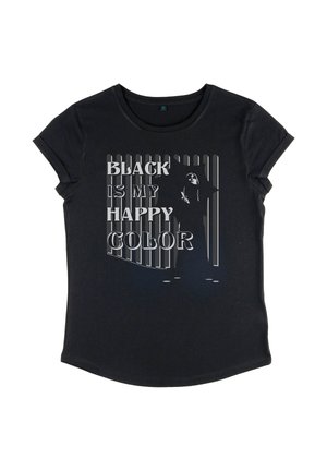 T-shirt nera a maniche corte con maniche arrotolate, con la scritta "Il nero è il mio colore felice" e un grafico di una persona vestita di nero che tiene un ombrello.