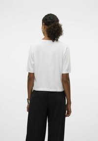 Vero Moda VMSILJE 2/4 O-NCK PULL GA NOOS - T-shirt basic - bright white