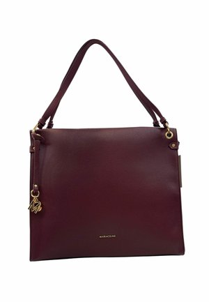 Borsa a tracolla in pelle bordeaux con una texture liscia, doppie maniglie, accessori in tono oro e un charm decorativo. Design minimalista con dettagli del logo.