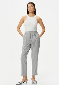 Koton POCKET DETAIL ELASTIC WAIST - Trainingsbroek - grey