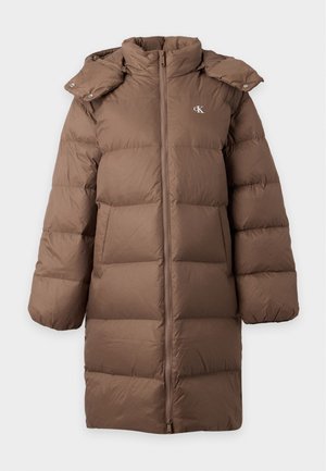Calvin Klein Jeans, ESSENTIAL LONG PUFFER - Manteau en duvet - sugar almond