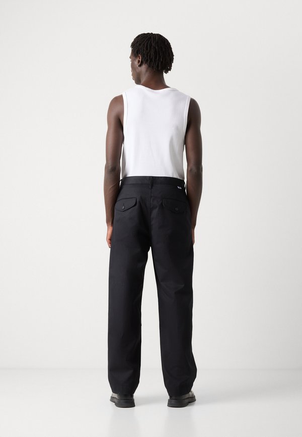 ROY  - Trousers4
