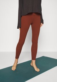 Athleta ULTRA HIGH RISE ELATION - Leggings - ancient mahogany