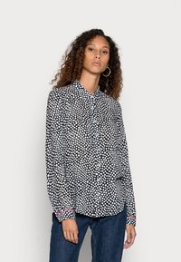 Emily van den Bergh BLOUSE - Blusa com botões - black/white