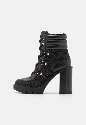 Bottines à talons hauts - black