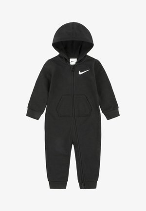 Czarny dres z kapturem Nike na zamek, wykonany z miękkiego materiału, z przednią kieszenią i białym logo Swoosh na klatce piersiowej. Długie rękawy i mankiety.