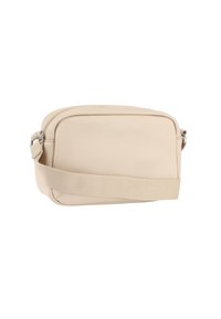 Borsa a tracolla beige realizzata in materiale liscio, con chiusura a zip, tracolla regolabile e forma rettangolare minimalista.