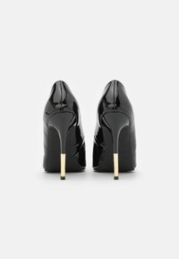 RAID NAOMI - Botins - black