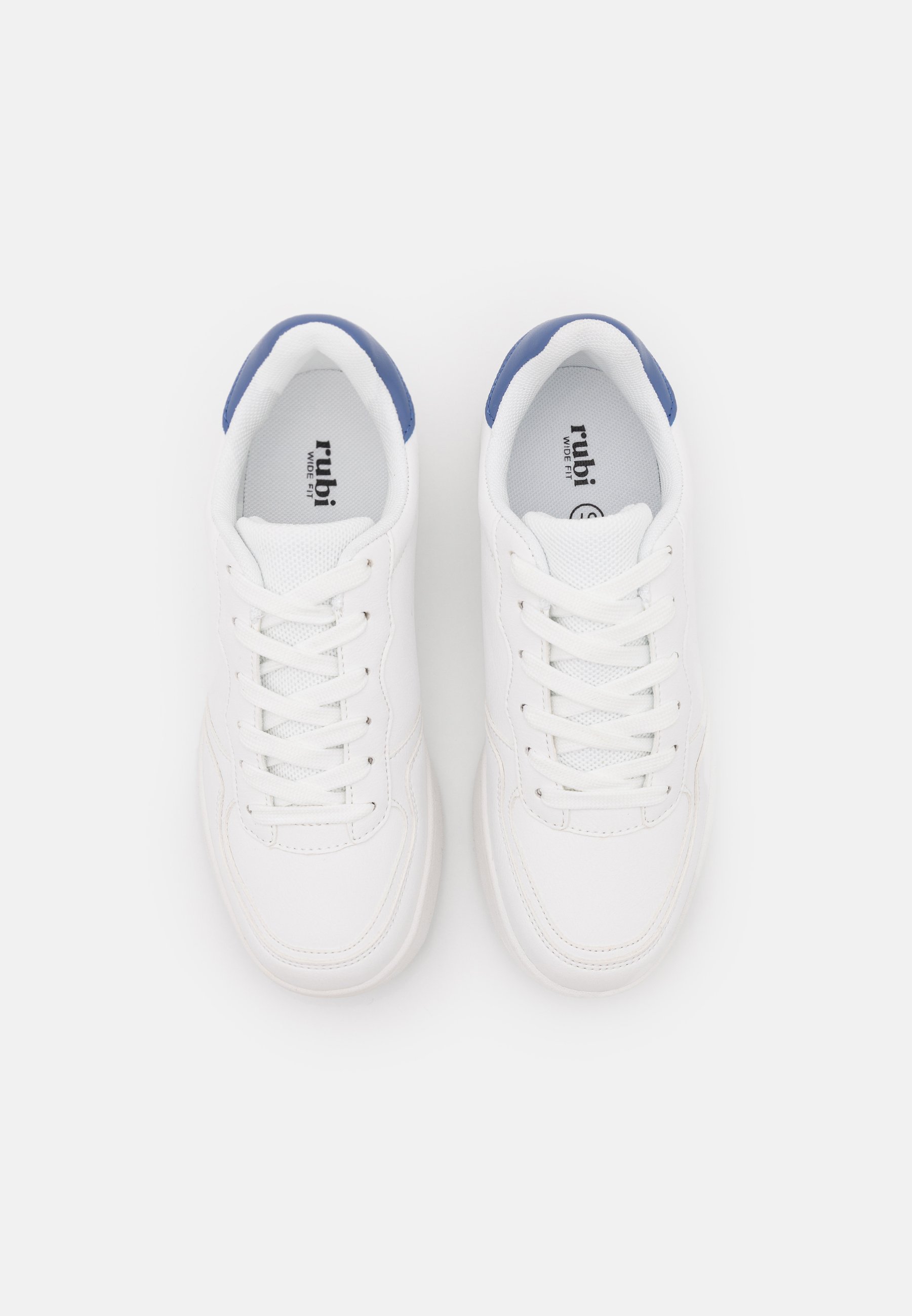 wide fit platform trainers