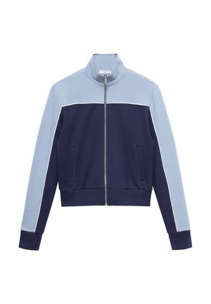 Giacca blu chiaro e navy con zip, colletto rialzato e due tasche frontali, caratterizzata da blocchi di colore orizzontali e maniche a contrasto.