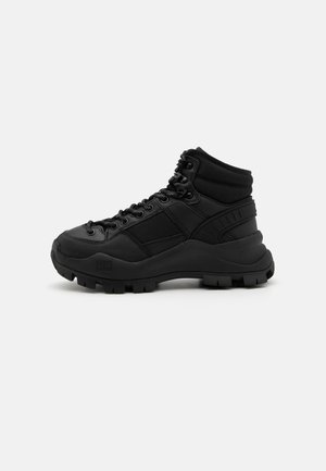 FEMININE HYBRID BOOT - Ankle Boot - black